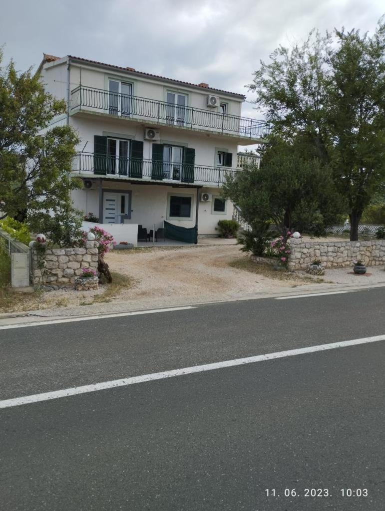 Luka III Apartment Sibenik Exterior photo